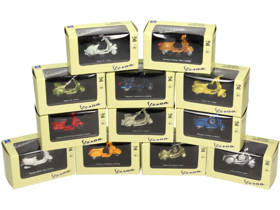 Vespa voertuigmodellen 1:32 set 24 stuks